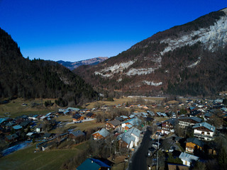 Obraz premium Village de Six Fer A Cheval en Haute Savoie dans les Alpes Française