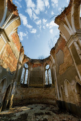 Ruiny kościoła św.Antoniego w Jałówce