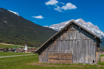Scheune am Mieminger Plateau, Tirol