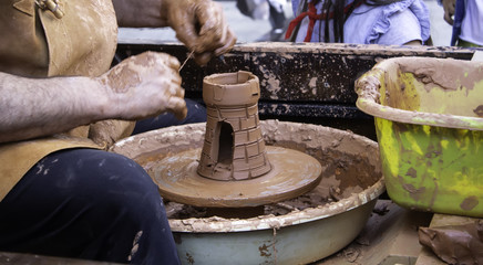 Lathe for sculpting mud