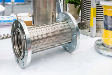 many kind of stainless steel flexible hose and flange  for high and medium temperature or pressure...
