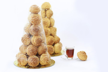 Confectionery flavored cakes for a holiday