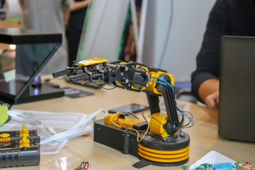 Mini-forklift Robot on the desktop of the teacher of technology.