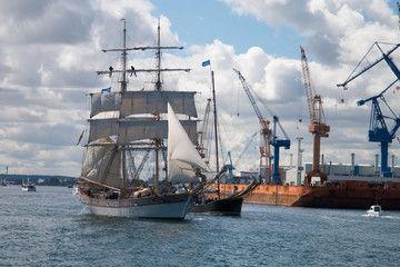 Fototapeta na wymiar Rostock Hansa Sail 2016 Windjammer