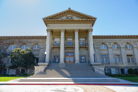 Walking In The University Of Redlands