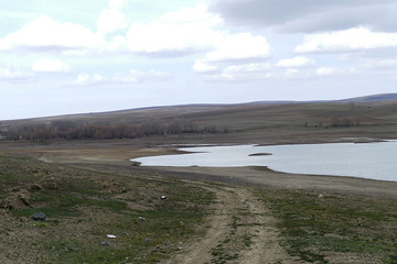 drought irrigation dam water level decreased,