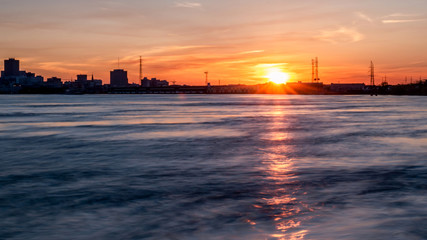 Obraz premium Downtown New Orleans under sunset