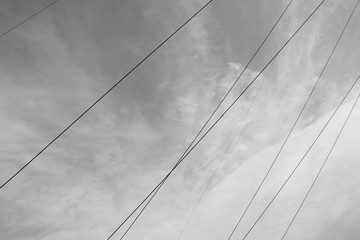 Elektizit&auml;t - Stromleitungen am Himmel