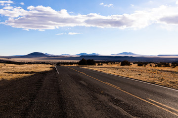 Fototapeta na wymiar US Road in Desert