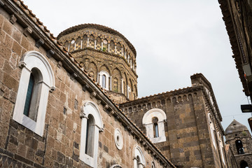 Fototapeta na wymiar detail dome in historical town Casertavecchia, Italy