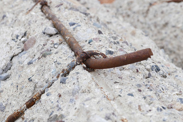 non-durable concrete, rotten concrete and rusty iron,