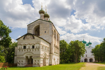 Fototapeta na wymiar Borisoglebsky Monastery in the Yaroslavl Region (Russia)