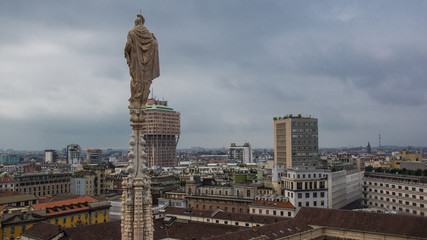 Fototapeta na wymiar sculpture on top of milan dome