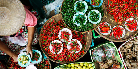 Basket of dried chili pepper - obrazy, fototapety, plakaty