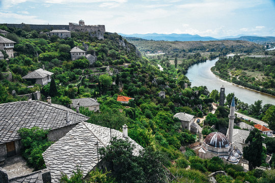 Capljina 影像 – 瀏覽 376 個素材庫相片、向量圖和影片 | Adobe Stock