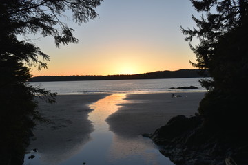 Fototapeta na wymiar sunset on a beach