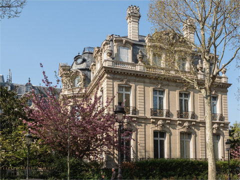 immeuble de l'avenue Van Dick pr&egrave;s du parc Monceau &agrave; Paris