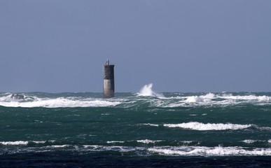 balise de signalisation de danger en mer, bretagne