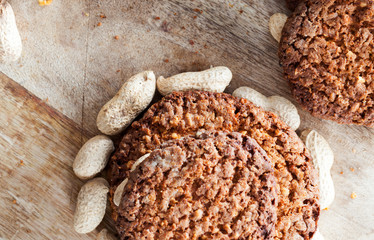 Oatmeal cookies with peanuts