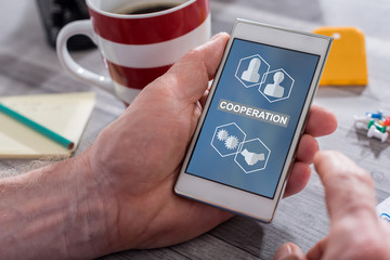 Cooperation concept on a smartphone