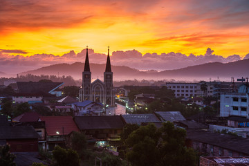 Fototapeta na wymiar beautiful sunrise at Catholic Church in Chantaburi, Thailand