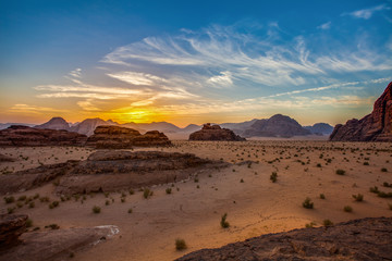 Fototapeta na wymiar Sunrise on Wadi Rum desert