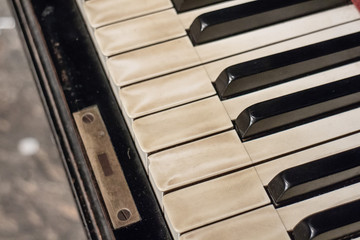 Altes Klavier