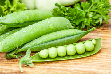 Fresh green peas