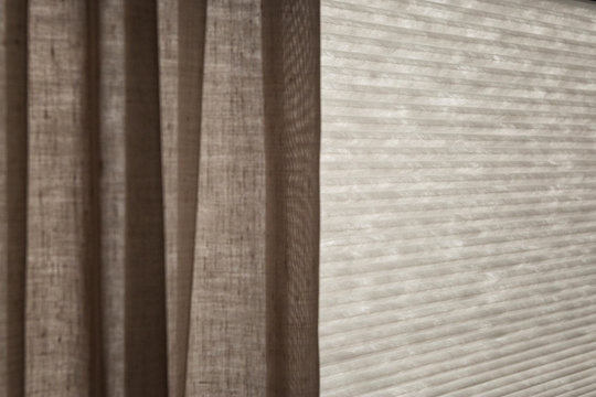Curtain and blindes