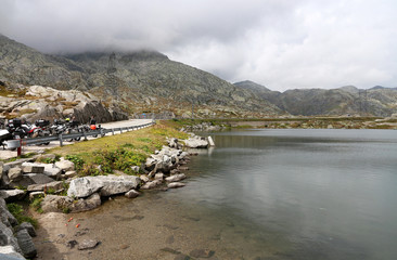 Gotthard Pass - Southern Swiss Alps - lake and bikes