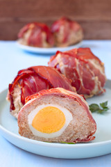 Schottische Eier mit Speck