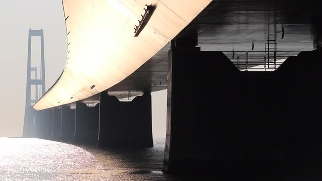 Storeb&aelig;ltsbroen, Denmark