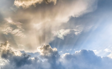 Himmelswolken (Hochformat)