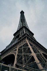 eiffel tower bottom