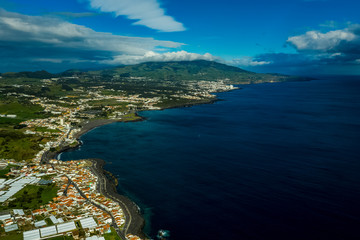 Fototapeta na wymiar São Miguel - Die Azoren aus der Luft. Ponta Delgada und mehr