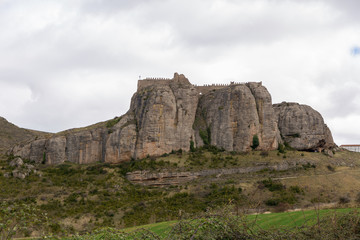 Fototapeta na wymiar vistas al pueblo medieval de Clavijo, La Rioja, España