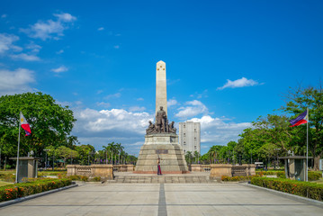 rizal park (Luneta) and Rizal Monument  in manila - obrazy, fototapety, plakaty