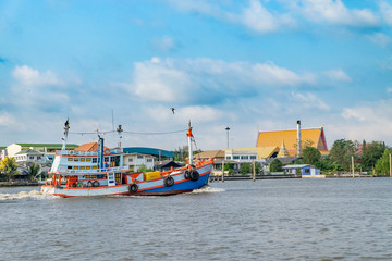 Obraz premium Amazing view of fishing ships in Samut Sakhon Province , Thailand