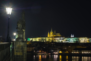 Fototapeta na wymiar Night view of the Prague Castle