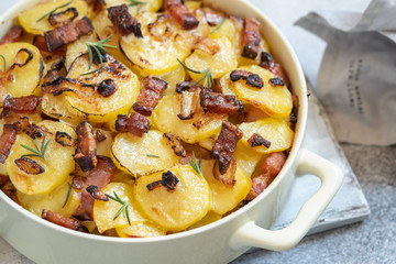 scalloped potatoes gratin