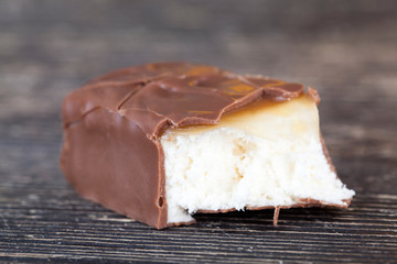 White vanilla nougat milk chocolate