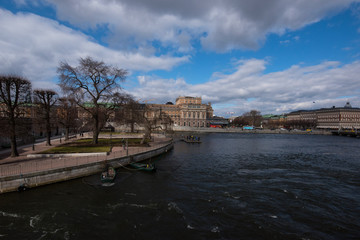 Obraz premium Fishing and fishing boats in central Stockholm a spring day