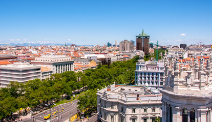 Obraz premium Panoramic view of Madrid from the lookout Cibeles Palace, Spain 