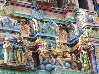 Fototapeta na wymiar Hindu temple Muthumariamman Thevasthanam and its details on the island of Sri Lanka.
