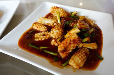 Fried squid with chili paste