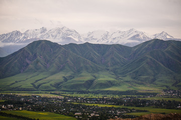 Obraz premium Village near highlands