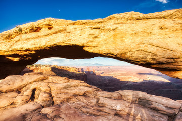 Obraz premium Mesa Arch at Sunset, Canyonlands National Park, Utah