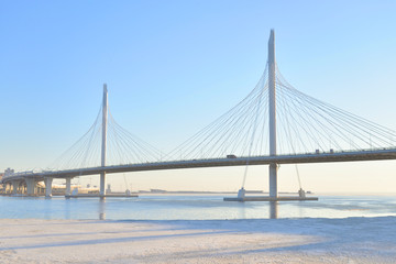 Obraz premium Cable bridge at evening in Saint Petersburg.