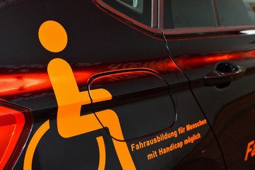 Fahrschule Hanicap Rollstuhl