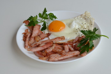 Fried eggs with bacon